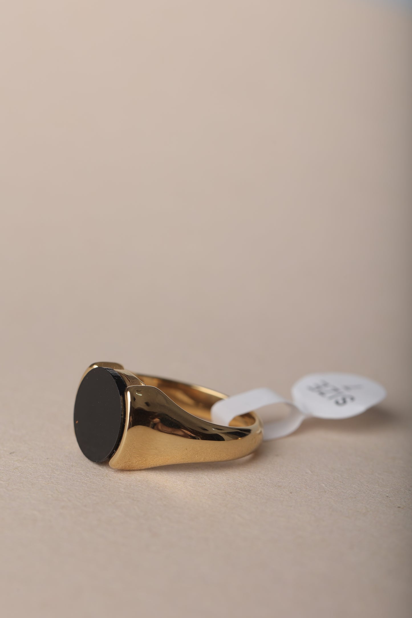DARO BLACK STONE SIGNET MEN'S GOLD PLATED RING