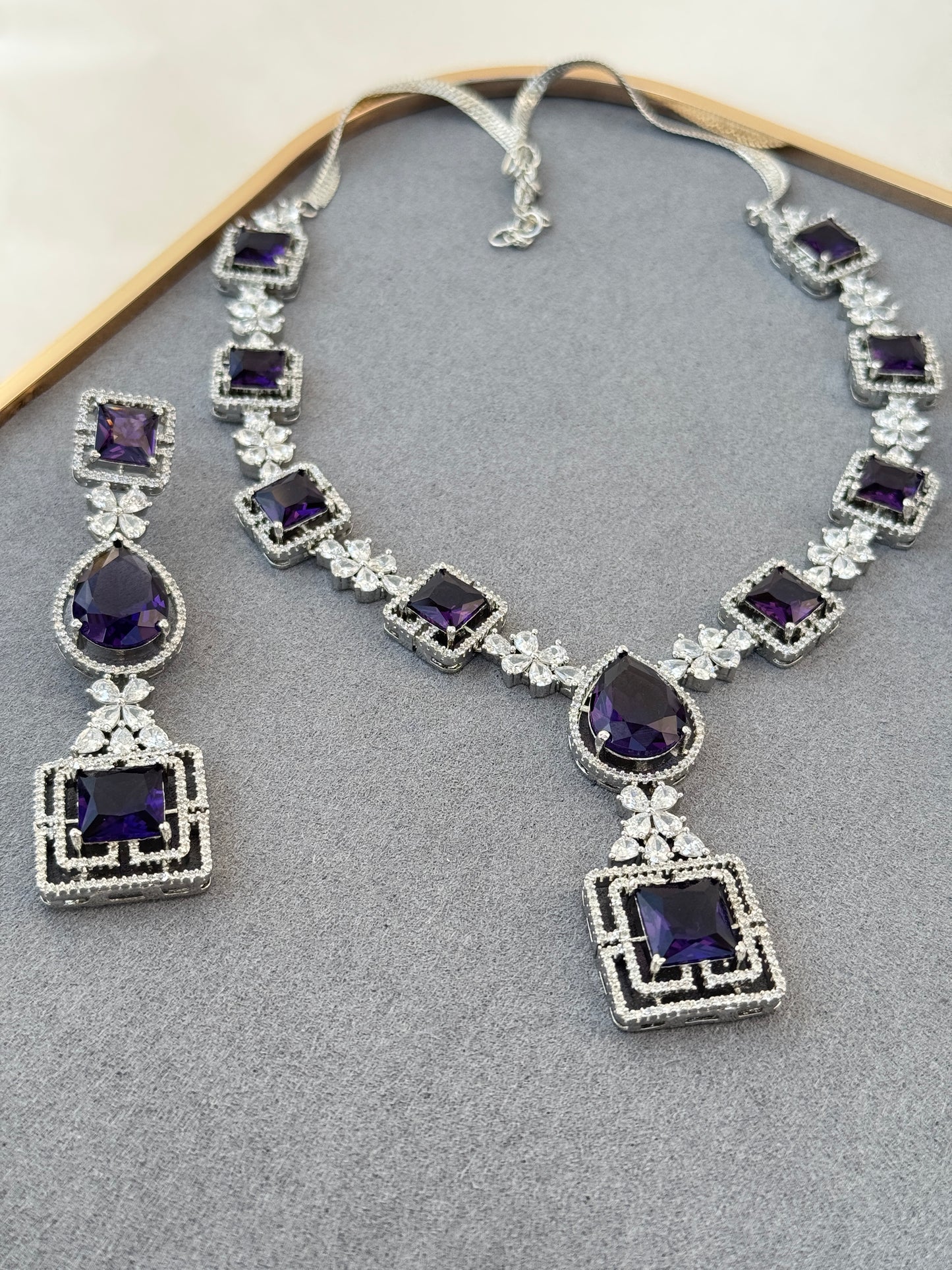 BLUE AMERICAN DIAMOND NECKLACE