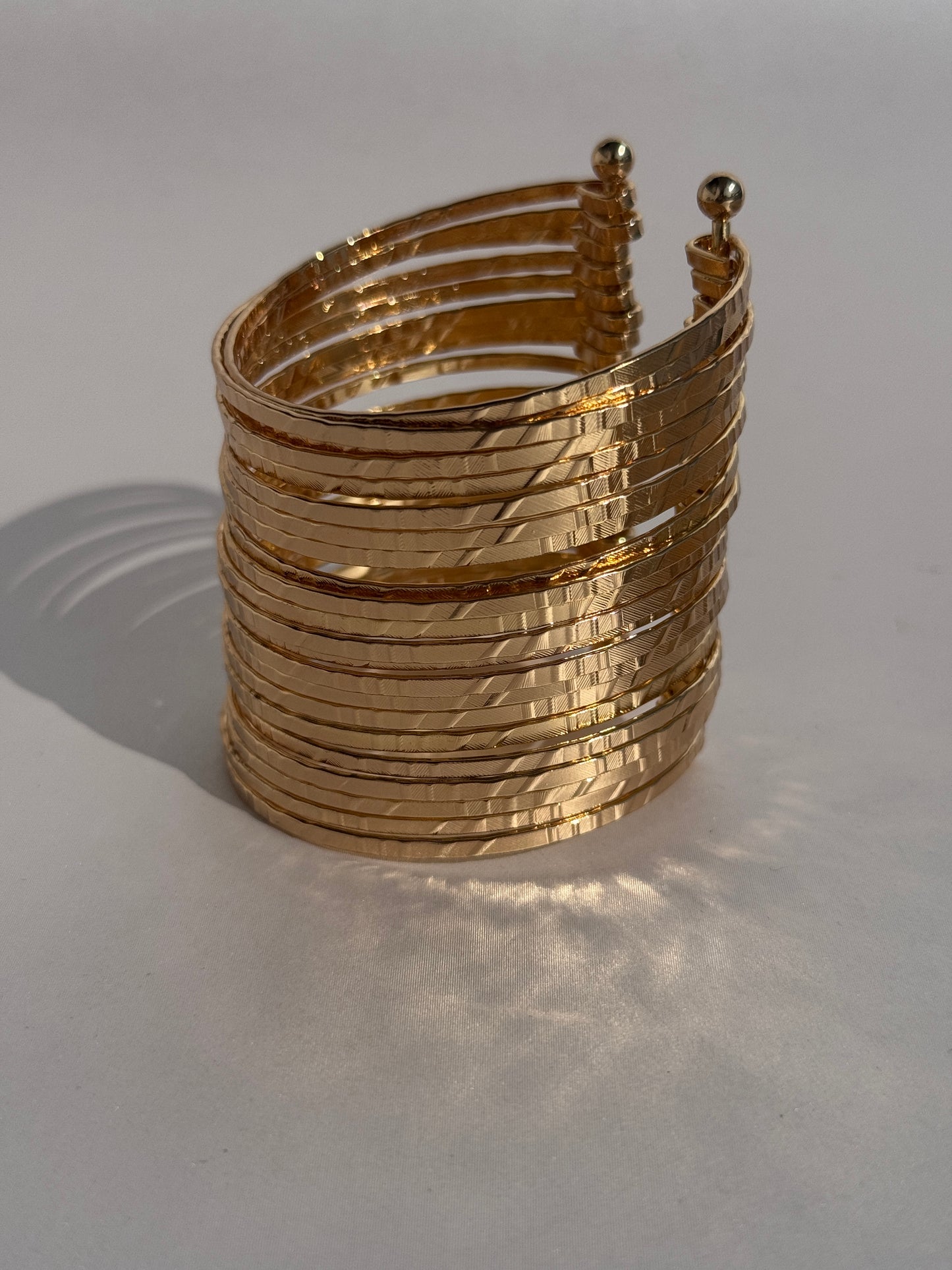 WIDE OPEN 18k BANGLE CUFF BRACELET