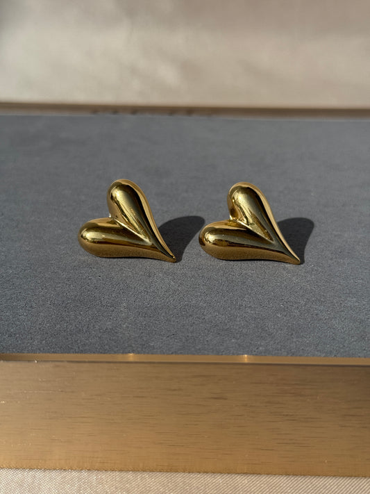 18k ANTI TARNISH GOLD PLATED HEART EARRINGS