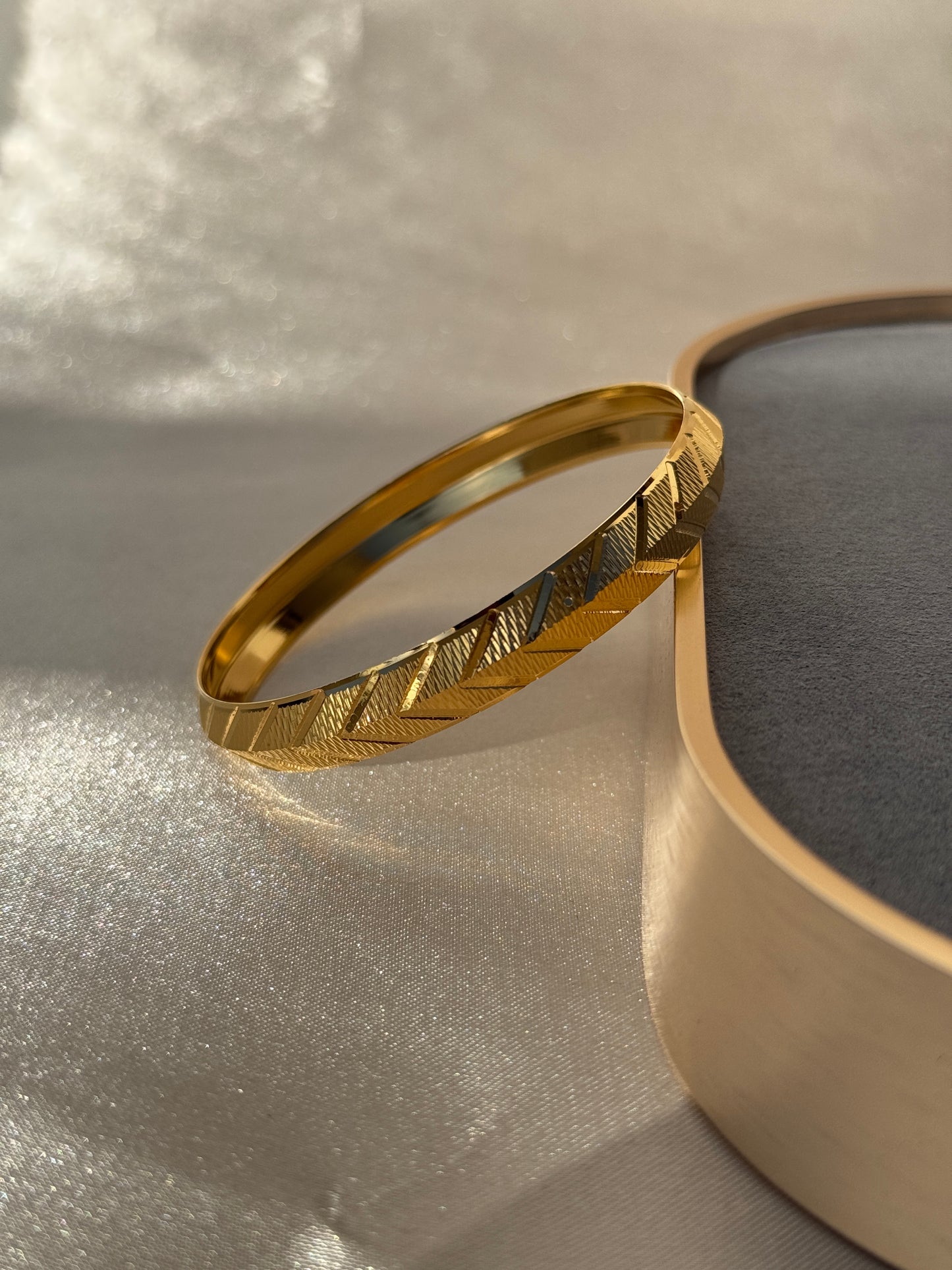 MENS GOLD PLATED ANTI TARNISH KADA