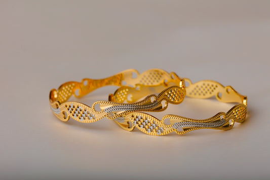 MICRO GOLD PLATED ANTI TARNISH BANGLE