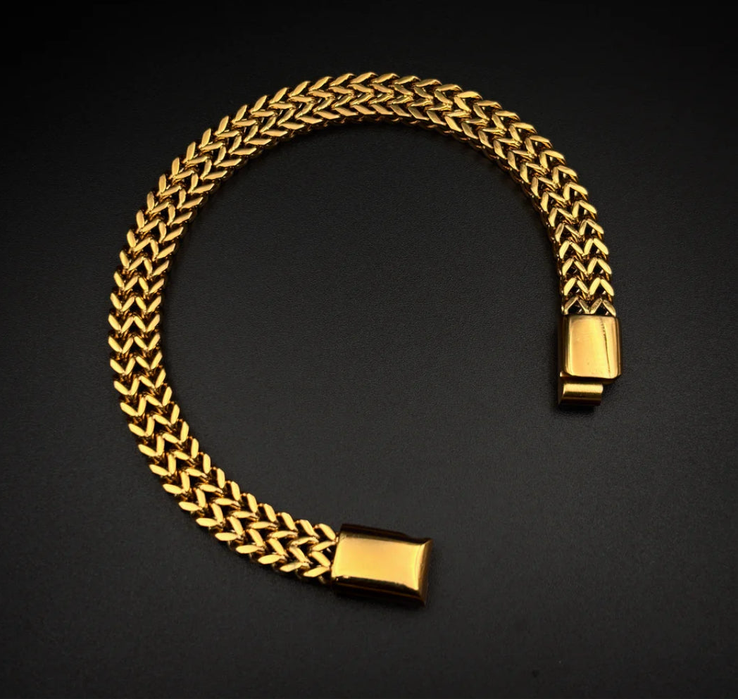 MENS 18k GOLD PLATED LOCK BRACELET