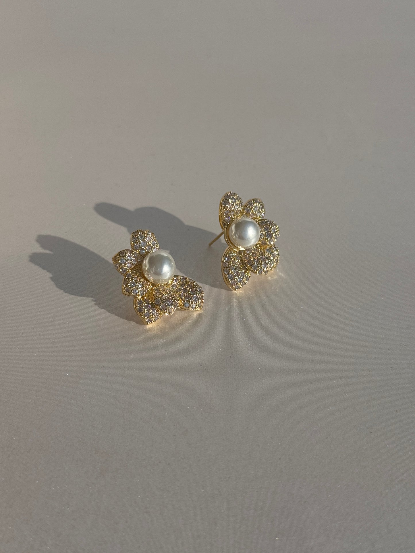 CZ NATURAL PEARLS STUDS