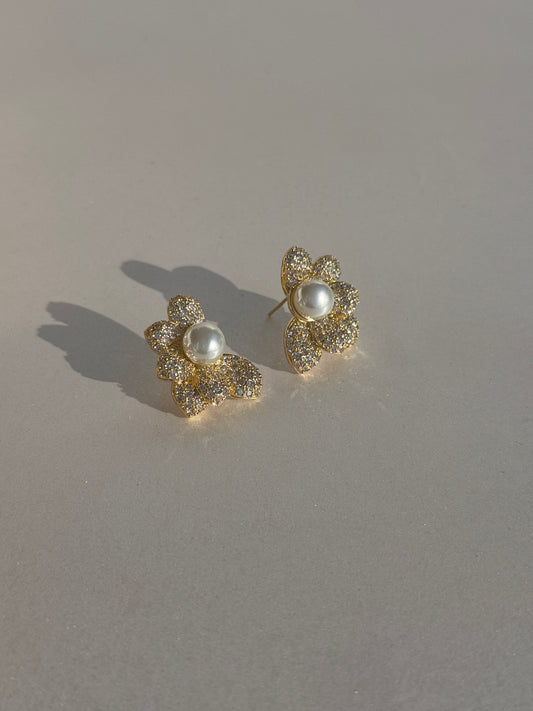 CZ NATURAL PEARLS STUDS