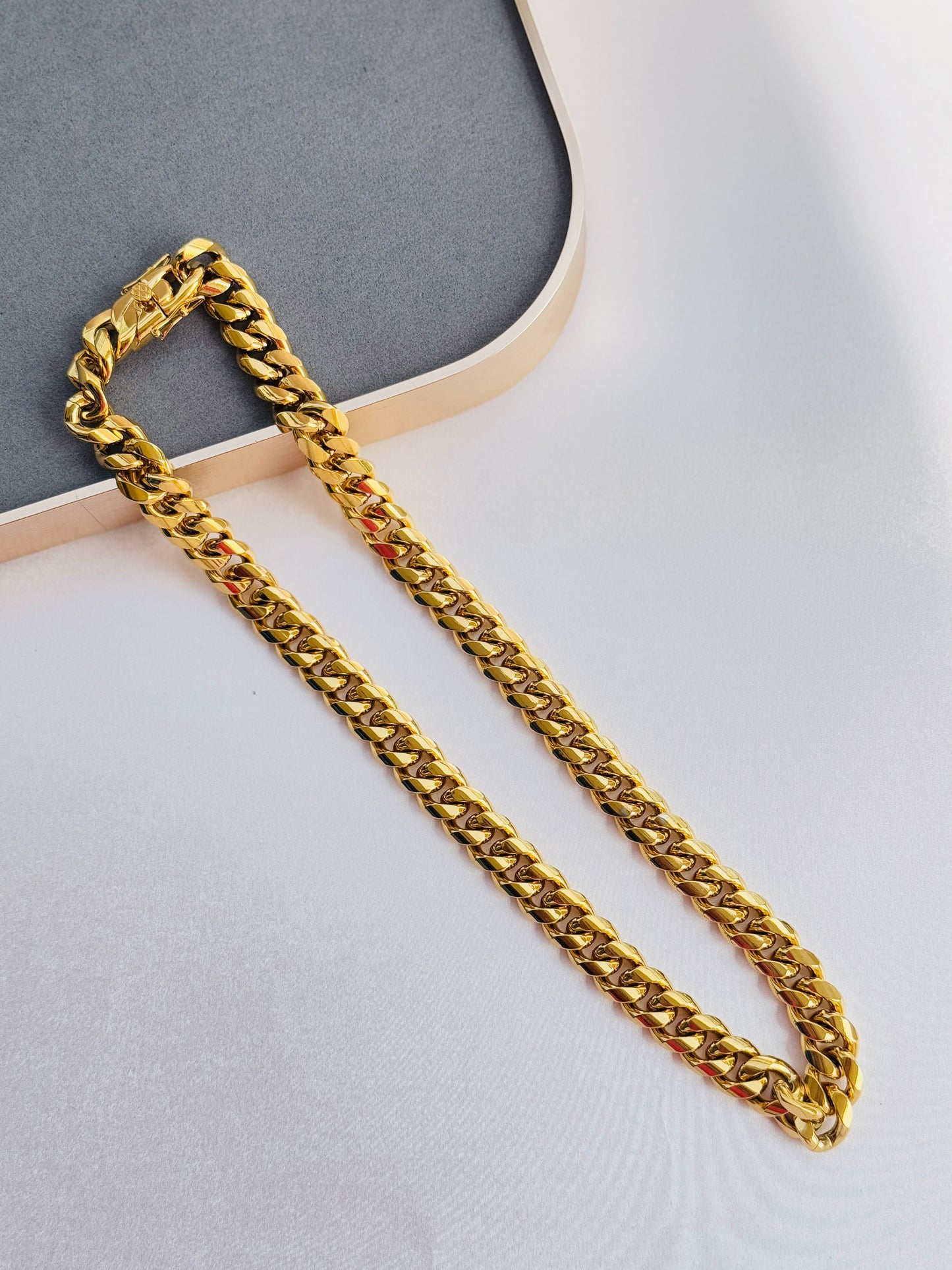 LUXE CUBAN GOLD PLATED LINK CHAIN - 15 MM