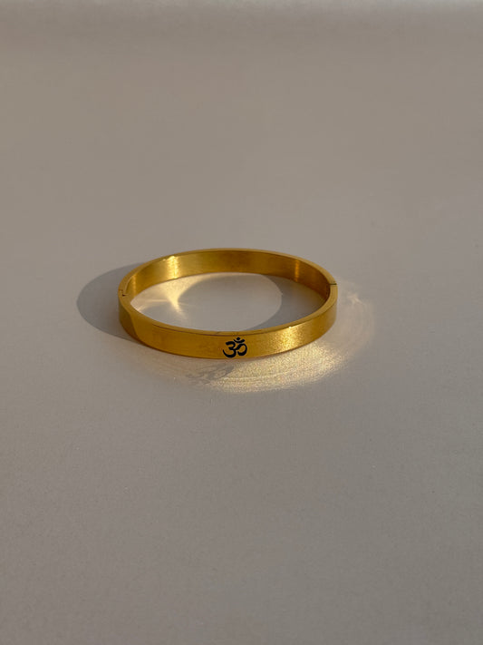 OM GOLD PLATED MENS KADA