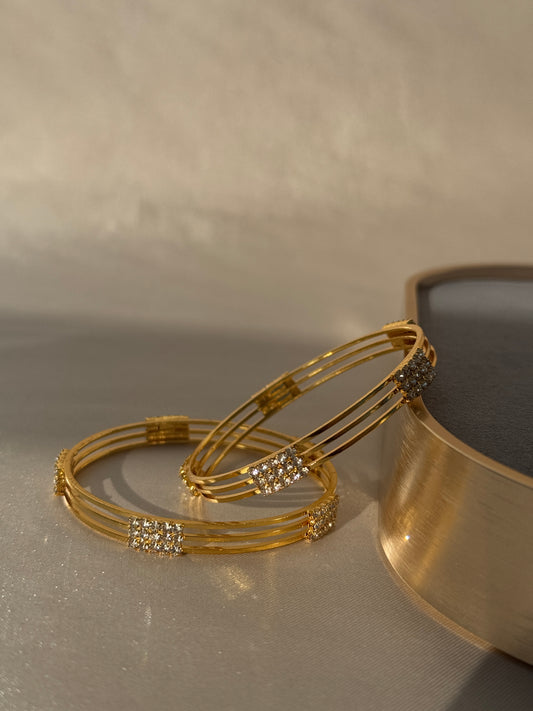 MICRO GOLD PLATED ZIRCON BANGLES