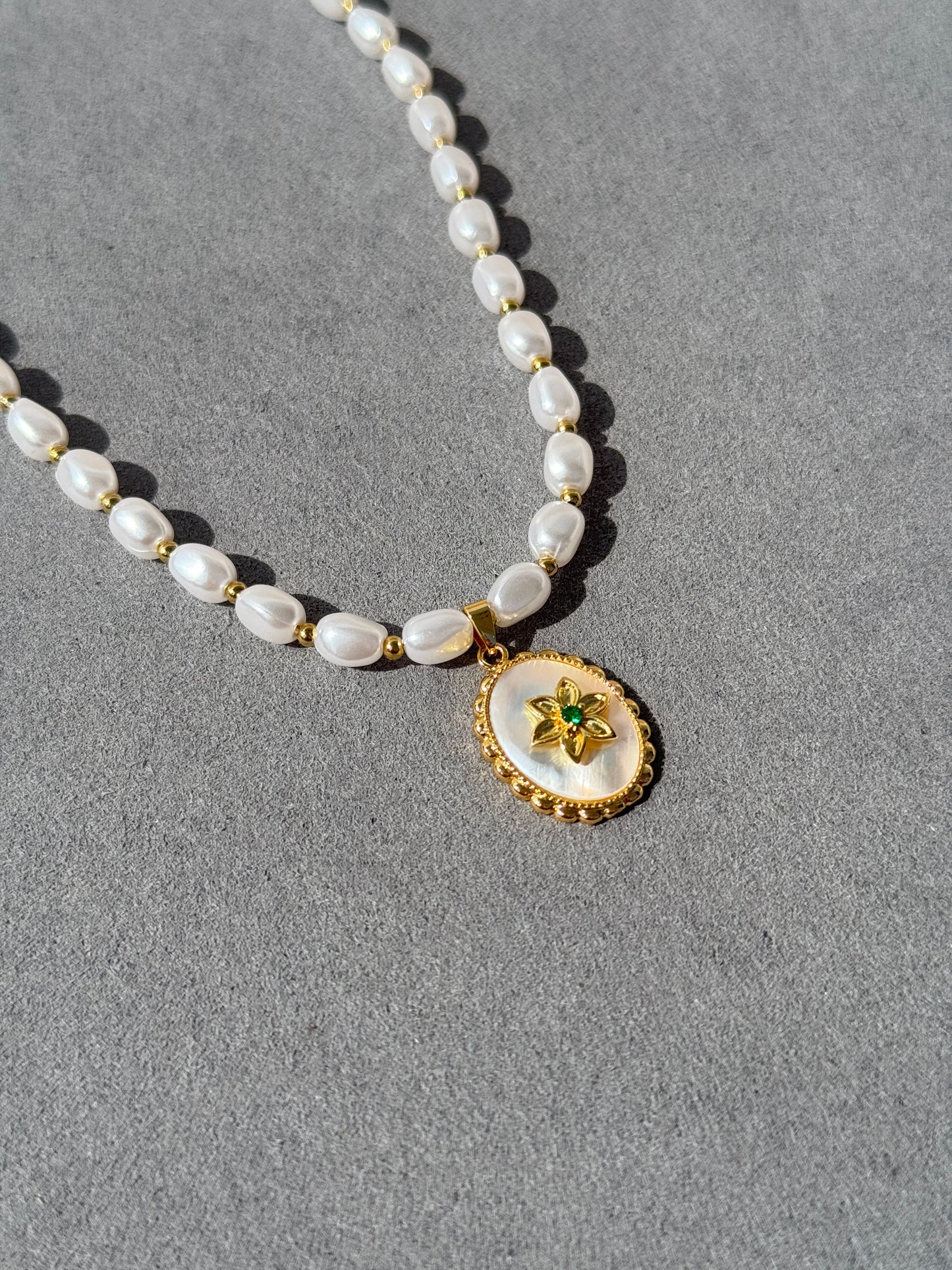 ANTIQUE 18k GOLD PLATED PEARL CHAIN