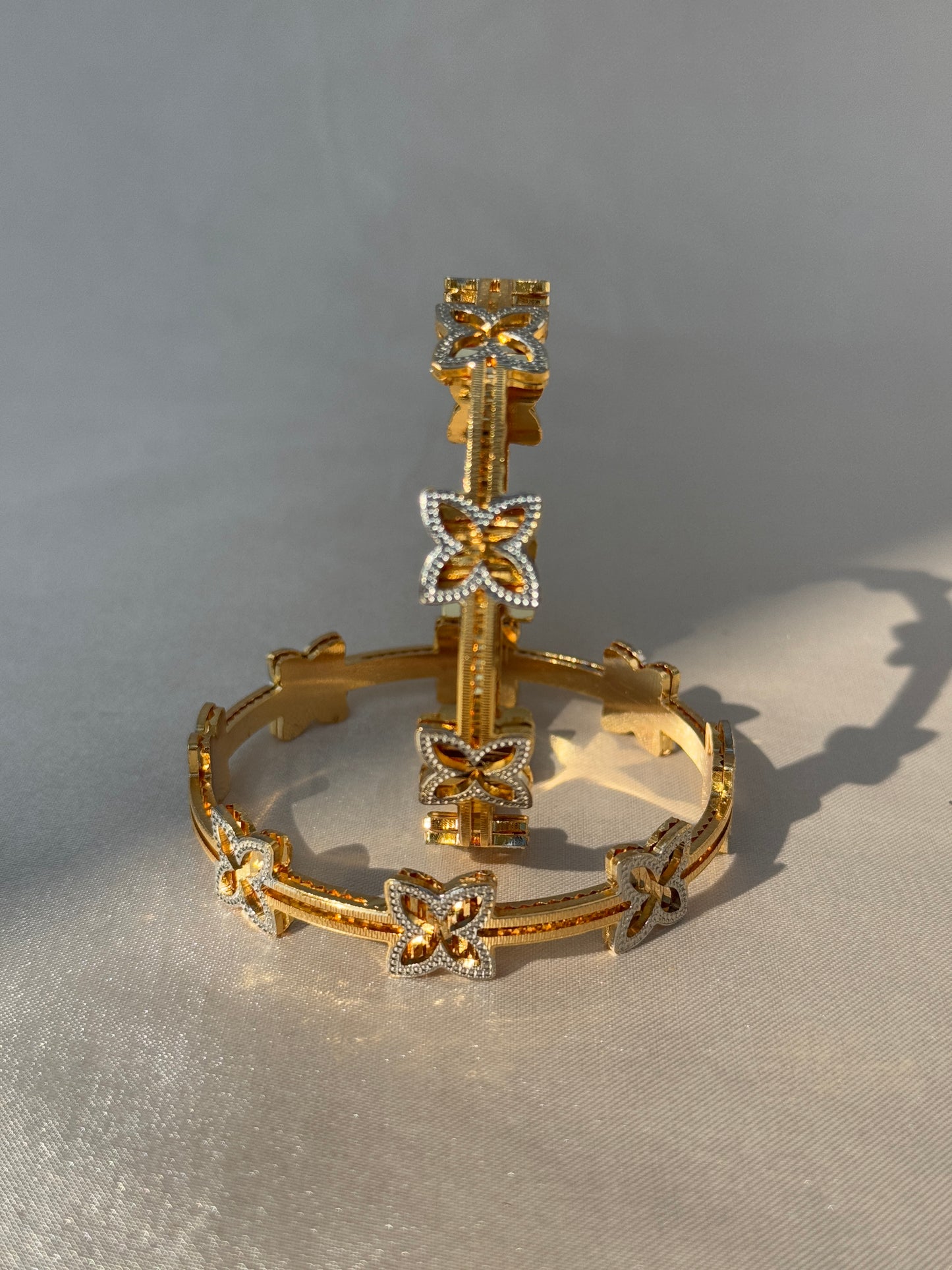 ANTIQUE MICRO GOLD PLATED STAR BANGLES