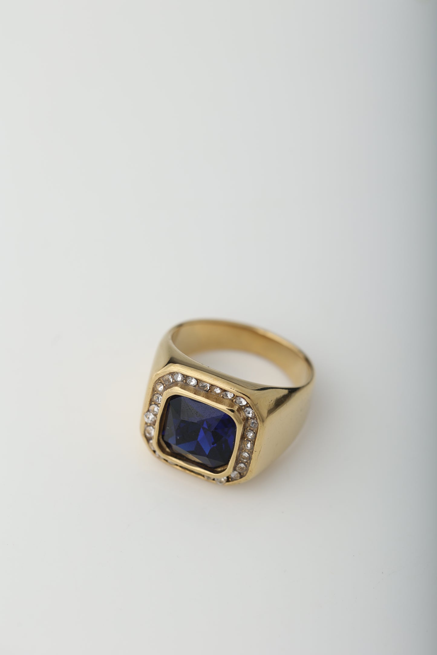 MEN'S BLUE SAPPHIRE GOLD PLATED RING