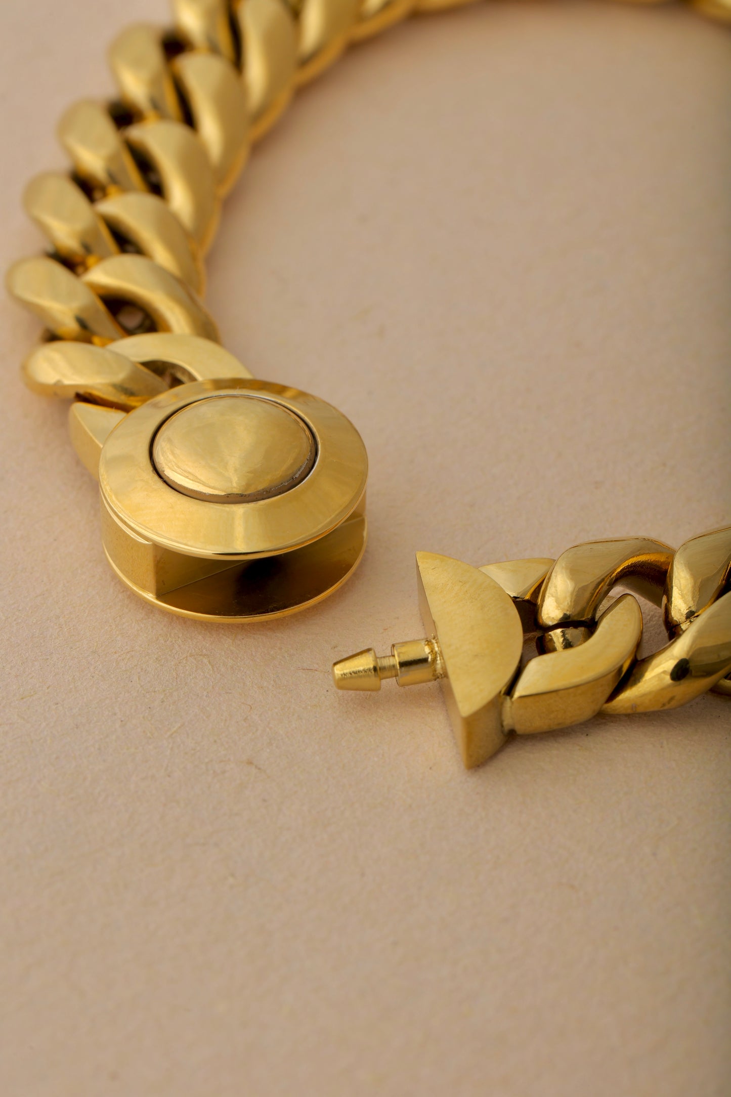MENS 18k GOLD PLATED LOCK BRACELET - 16 MM