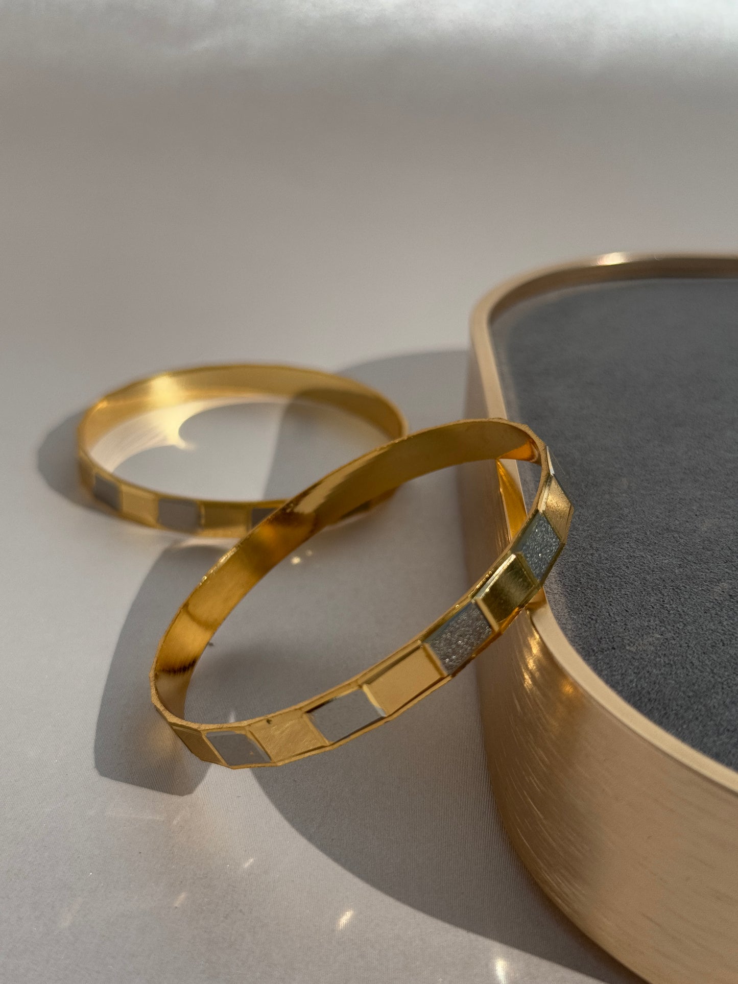 DUAL TONNE MICRO GOLD PLATED ANTIQUE BANGLES