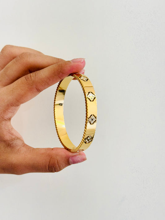 18k GOLD PLATED BRACELET