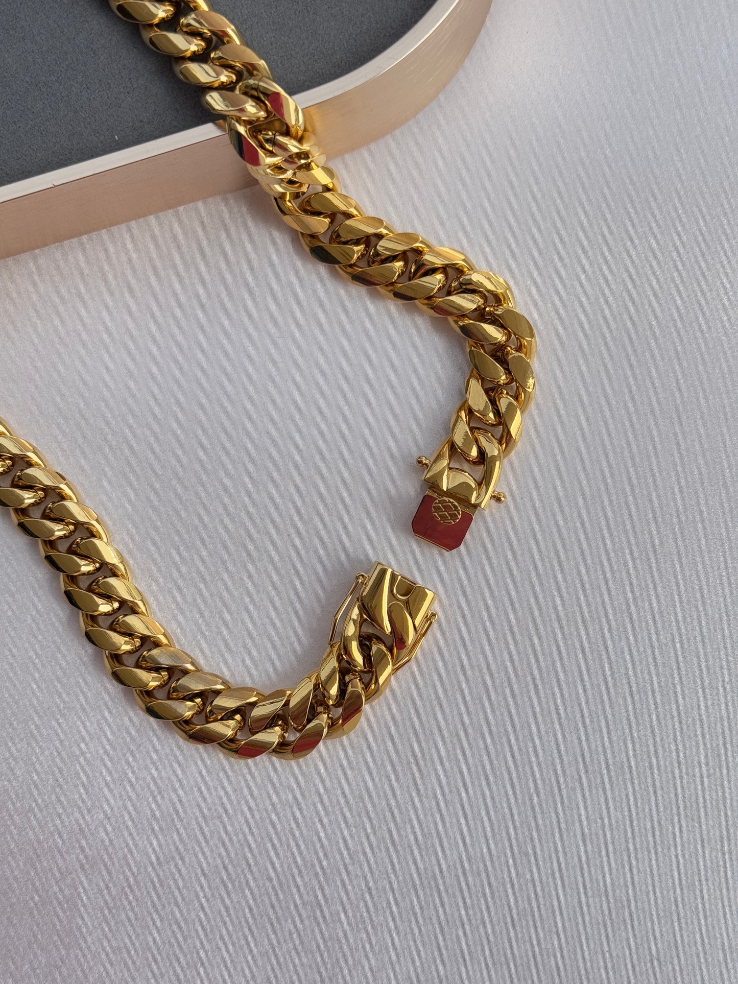 LUXE CUBAN GOLD PLATED LINK CHAIN - 15 MM