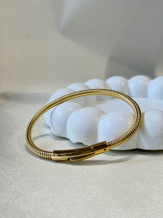 18K GOLD PLATED ANTI TARNISH BRACELET