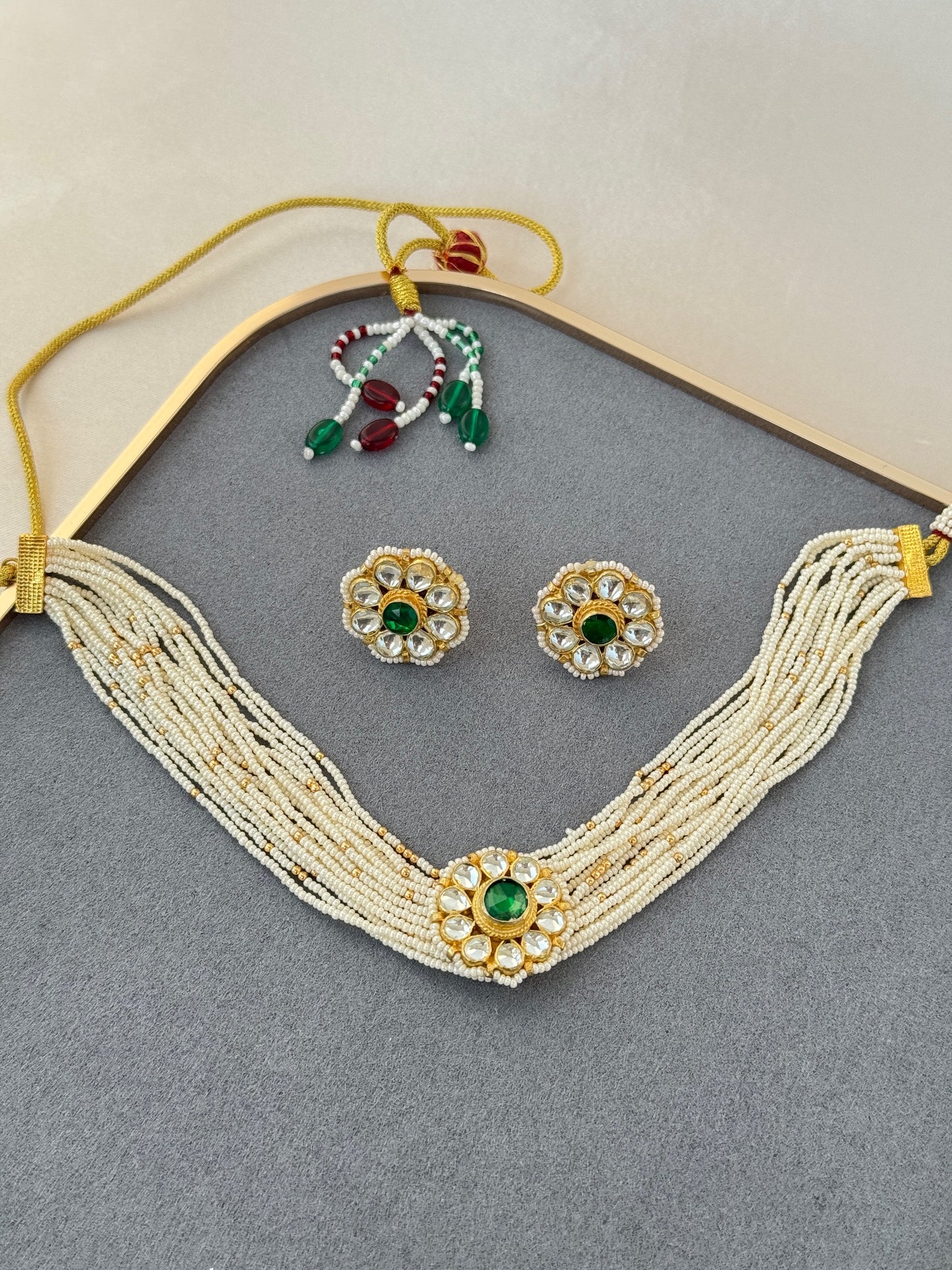PAACHI KUNDAN EMERALD CHOKER