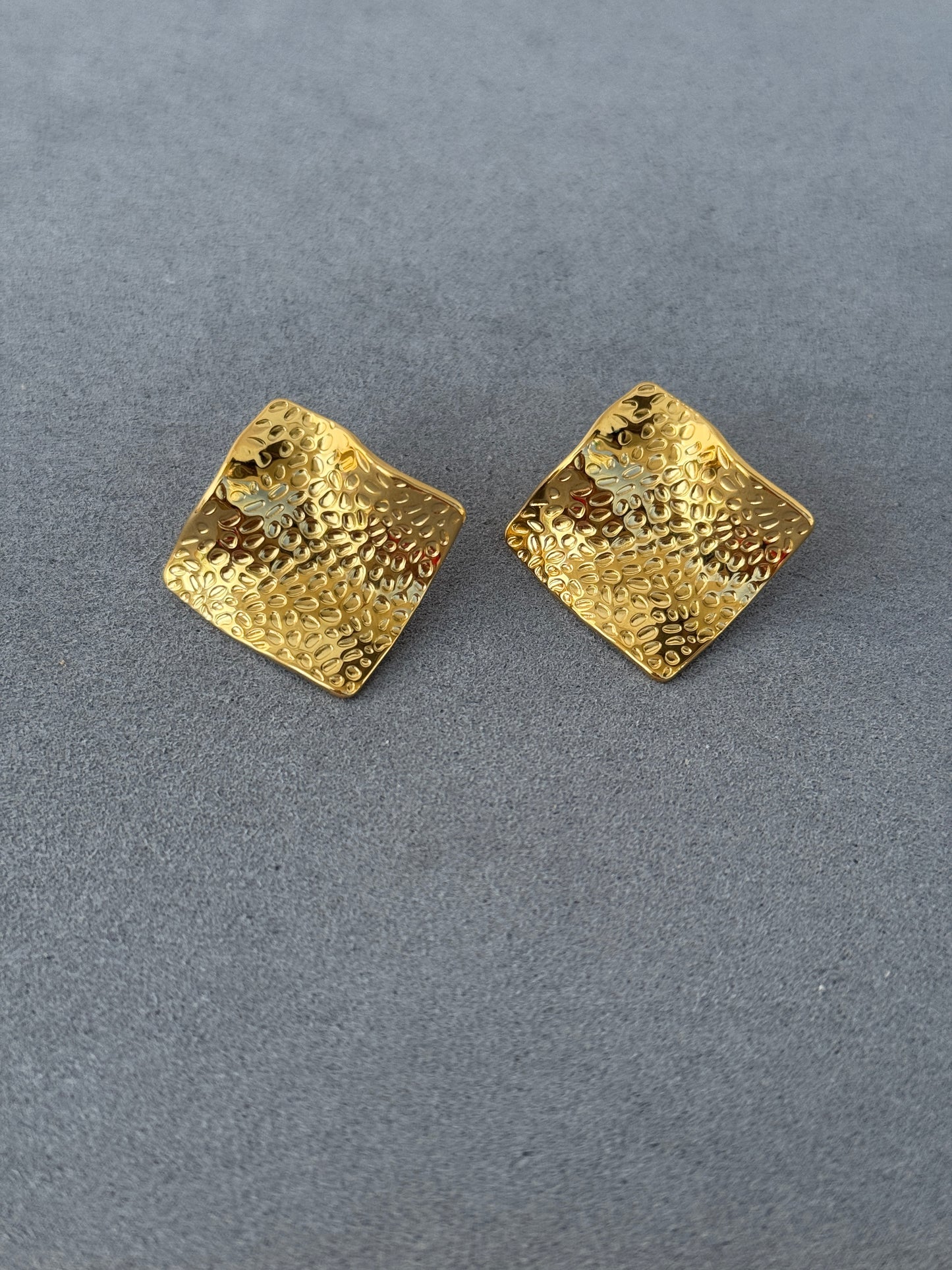 18K GOLD PLATED ANTI TARNISH EARRINGS