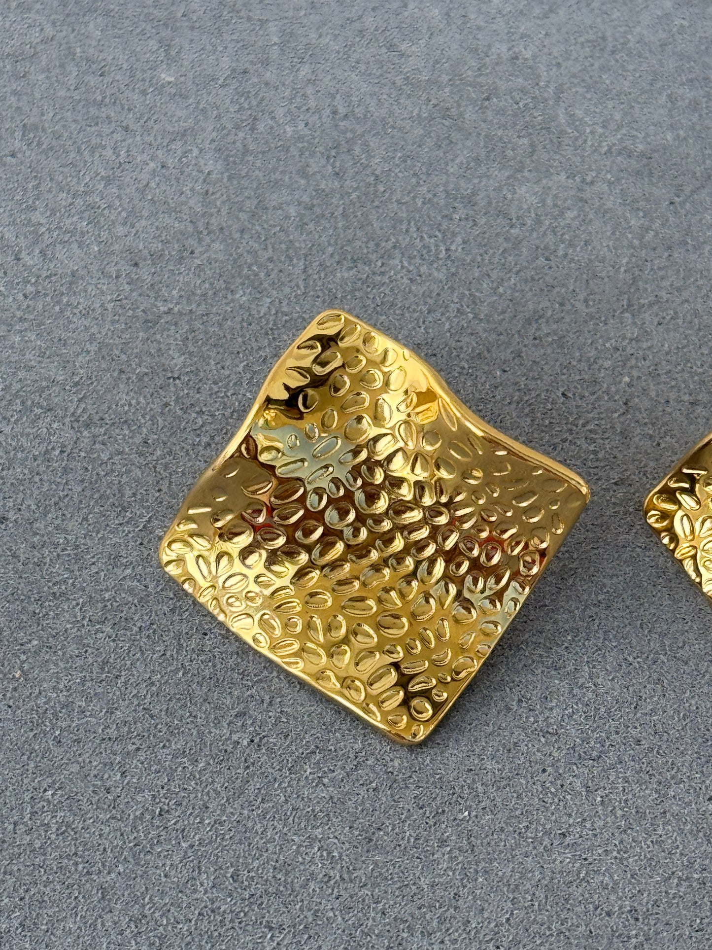 18K GOLD PLATED ANTI TARNISH EARRINGS