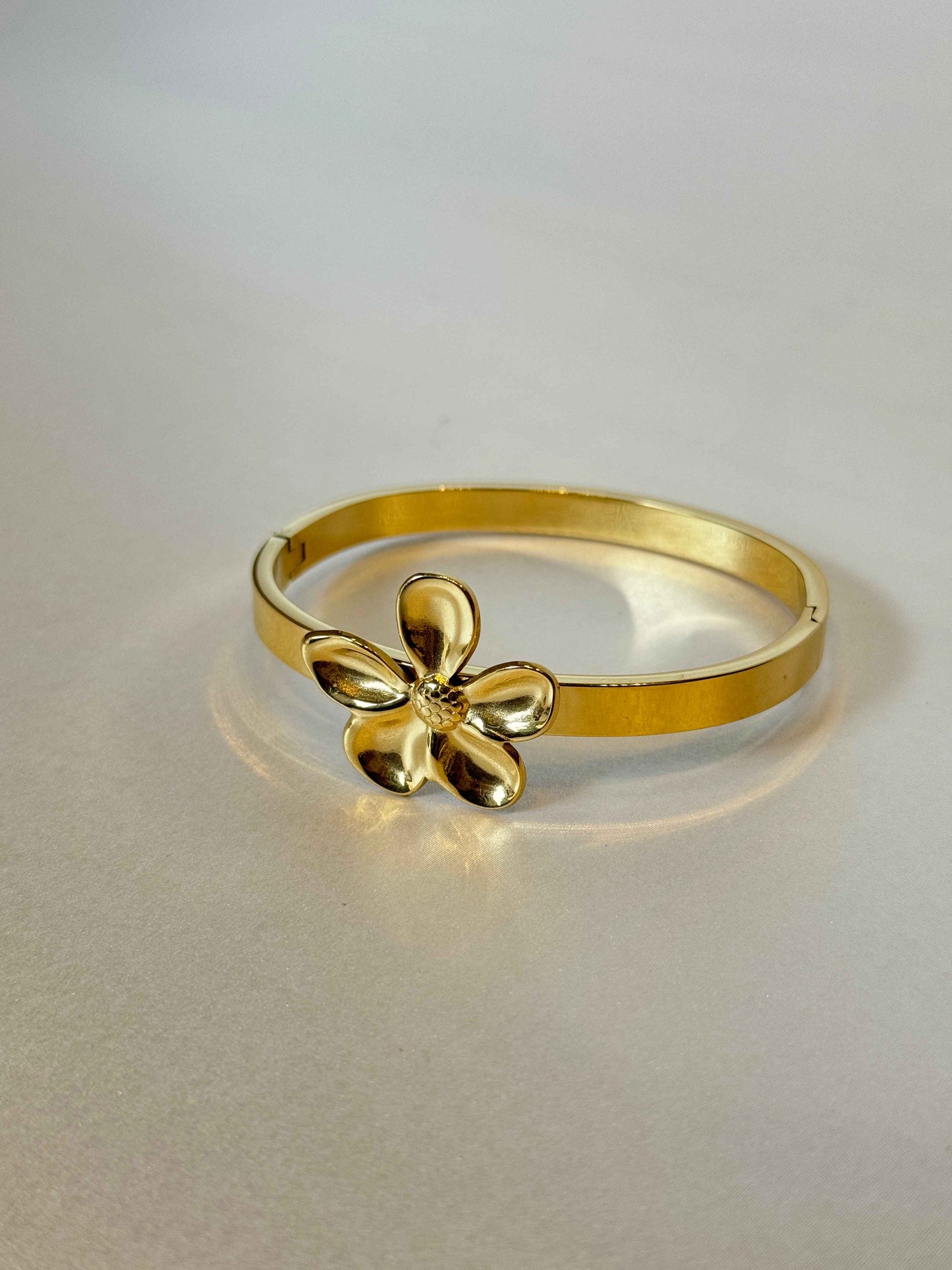 18k GOLD PLATED ANTI TARNISH BRACELET