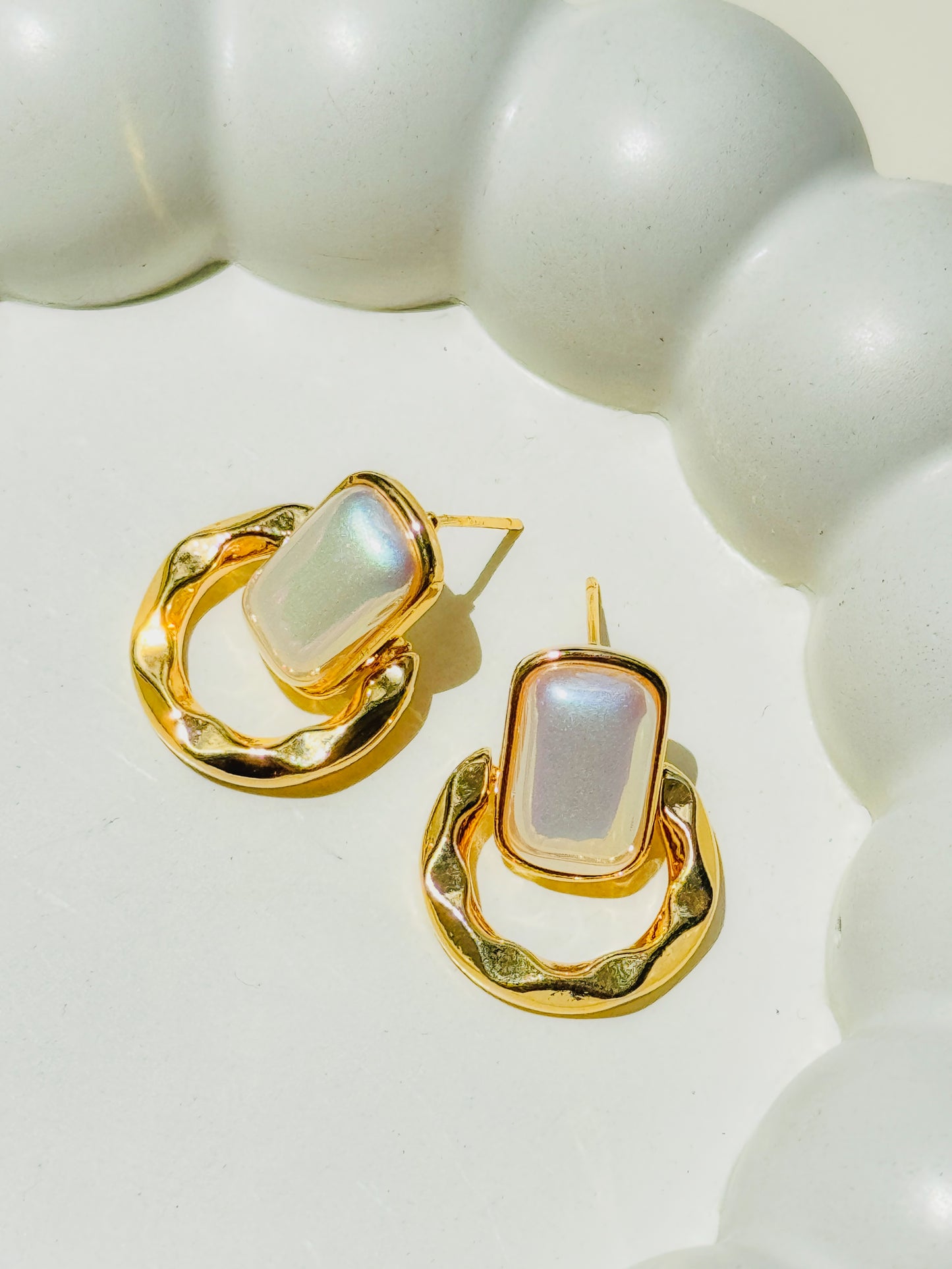 18k GOLD PLATED PEARL EARRINGS