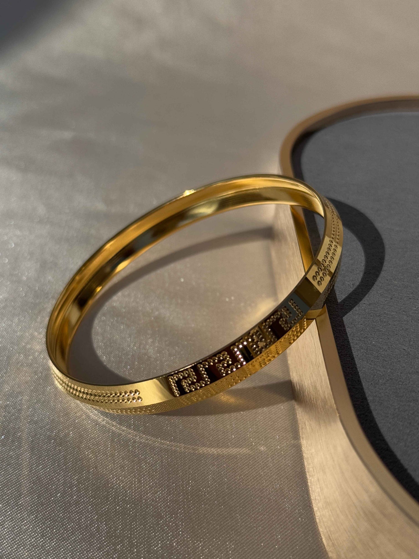 MENS GOLD PLATED ANTI TARNISH KADA