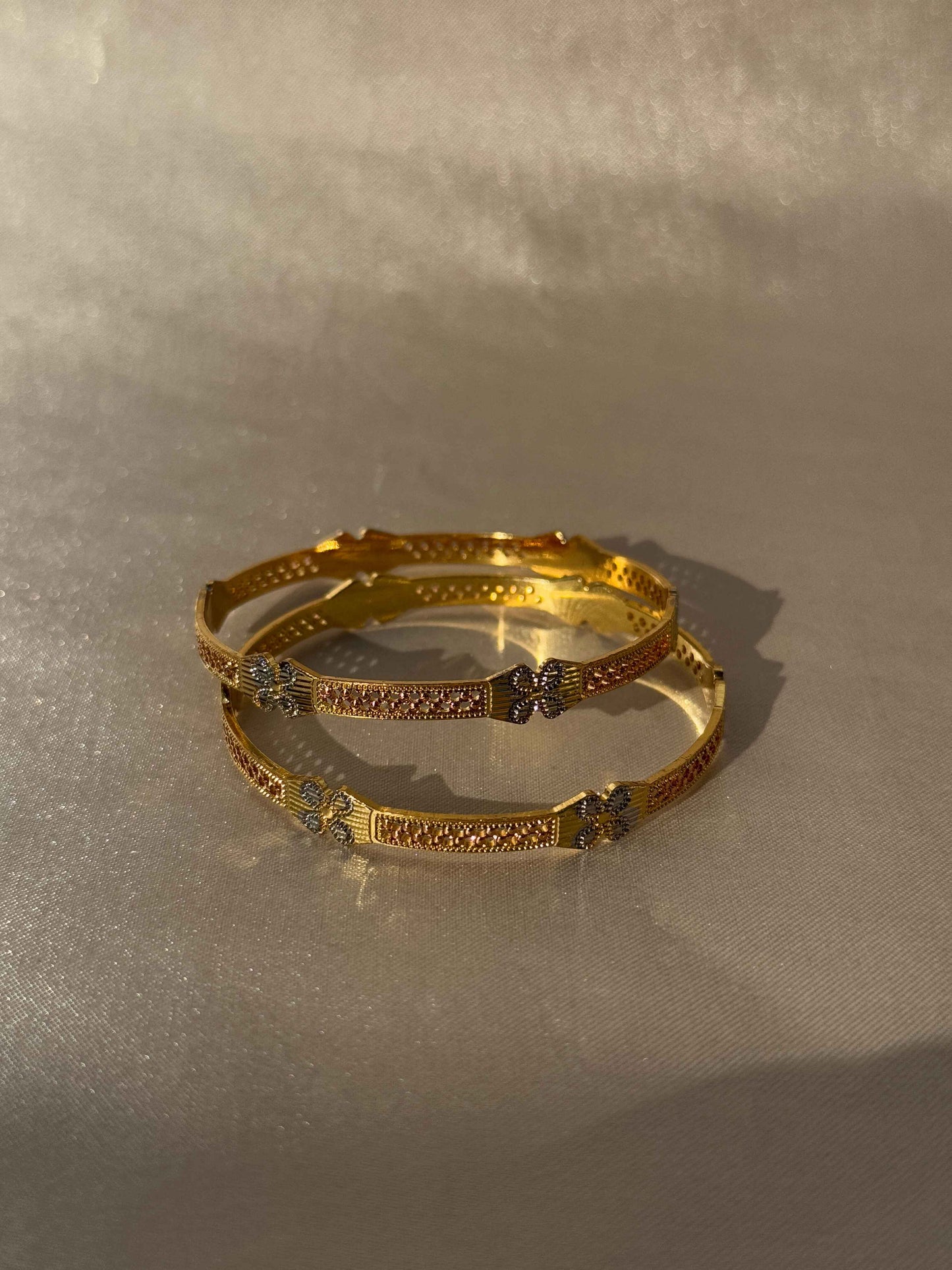 MICRO GOLD PLATED ANTI TARNISH BANGLES