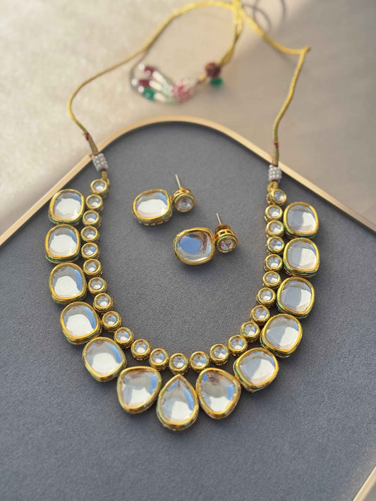 ANTIQUE GOLD PLATED CHOKER