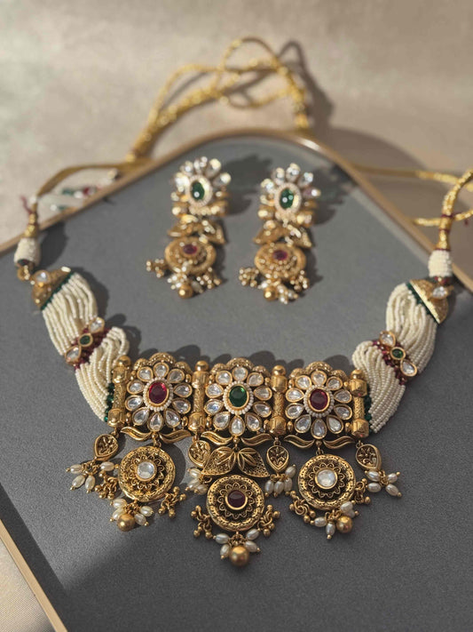 ANTIQUE KUNDAN GOLD PLATED NECKLACE