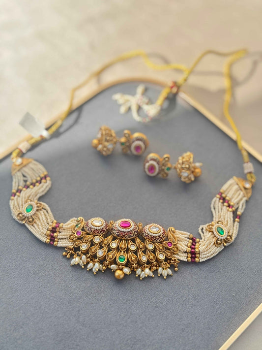 ANTIQUE KUNDAN GOLD PLATED NECKLACE