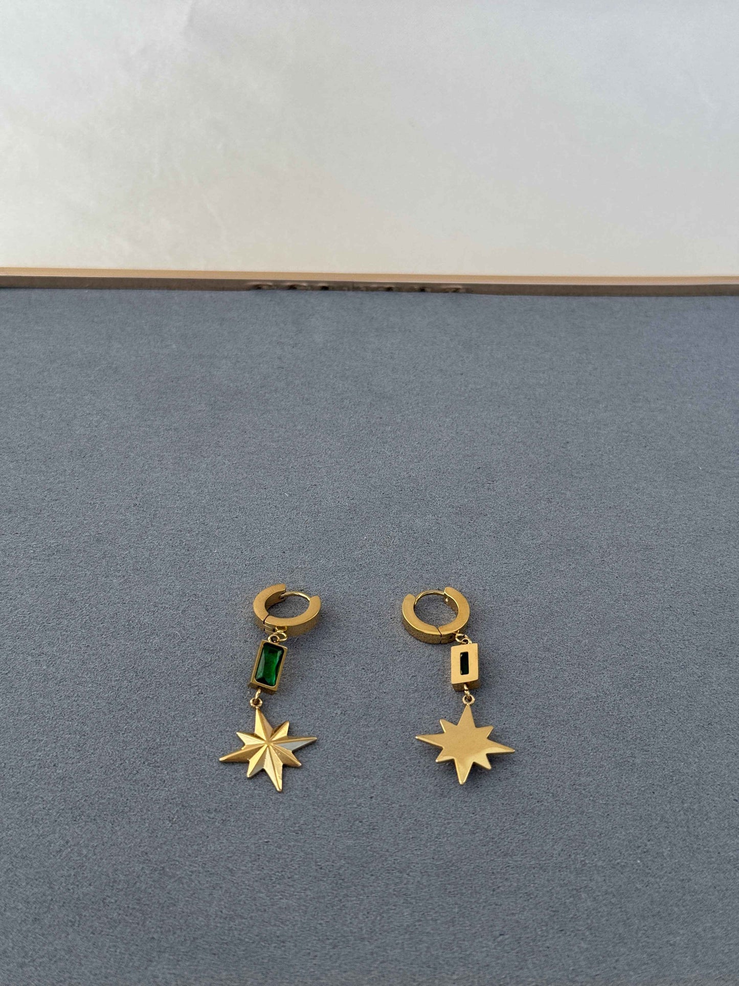 EMERALD 18K GOLD PLATED EARRINGS