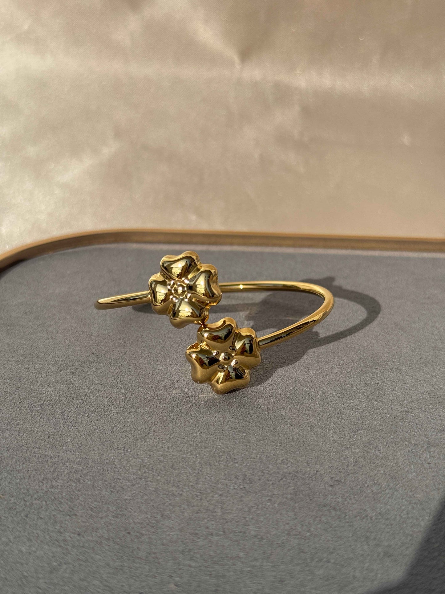 STAR 18k GOLD PLATED BRACELET