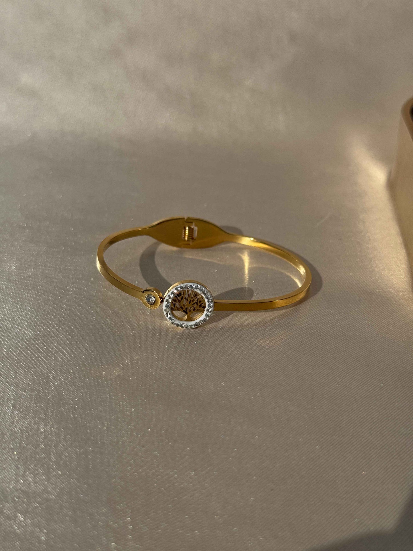 18k GOLD PLATED BRACELET