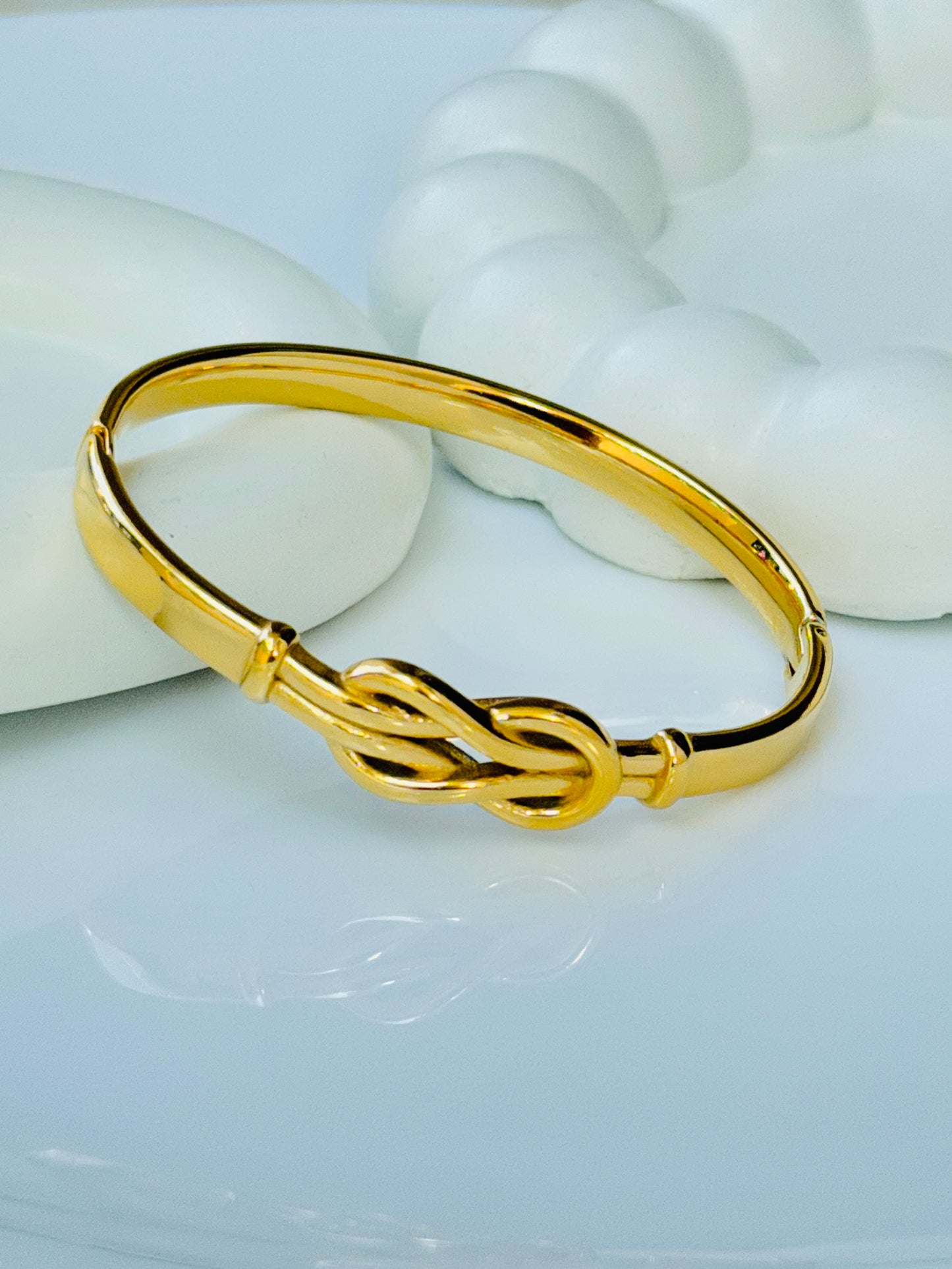 18K GOLD PLATED ANTI TARNISH BRACELET