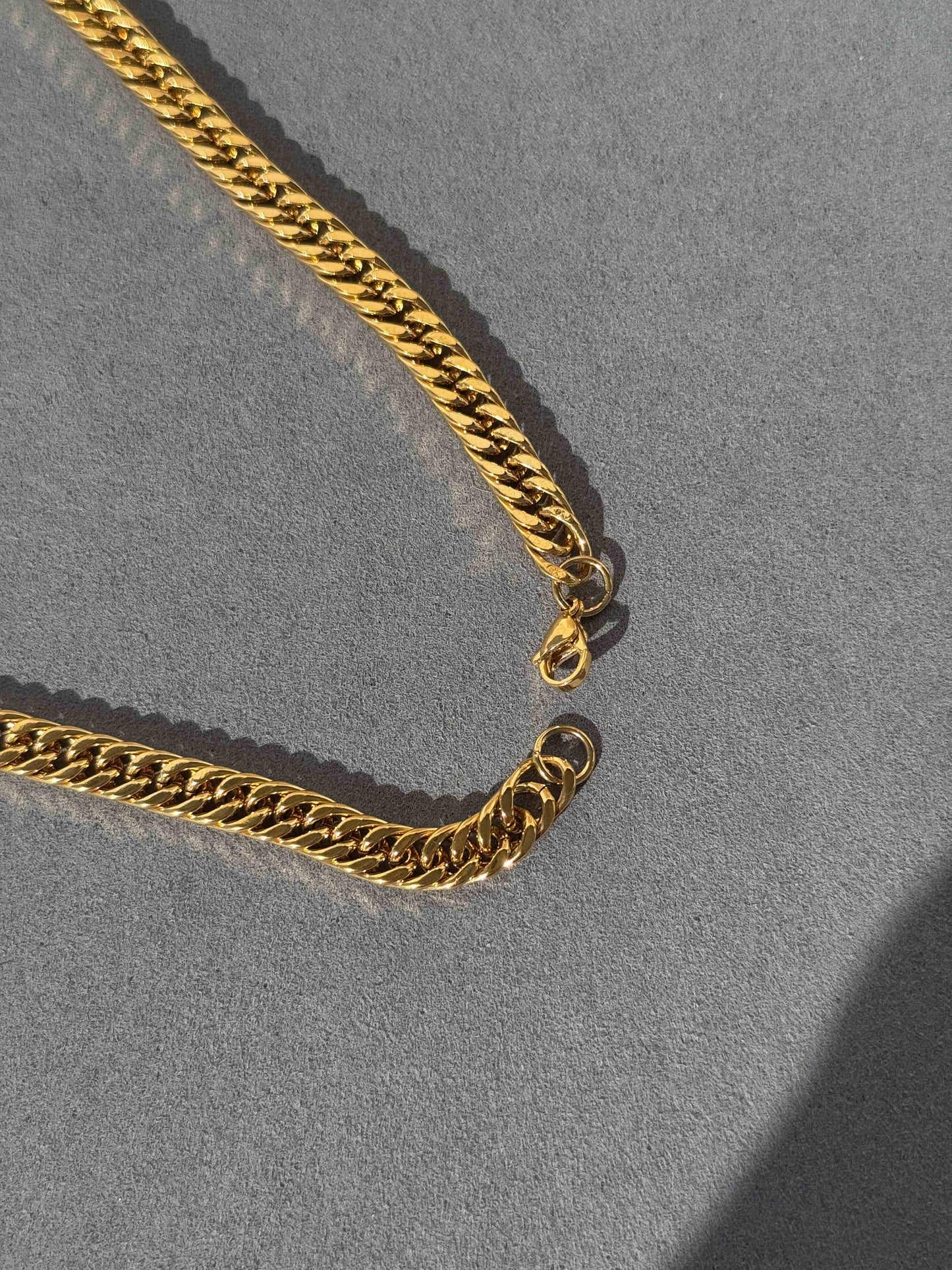 MEN’S 18k GOLD PLATED BOLD CHAIN