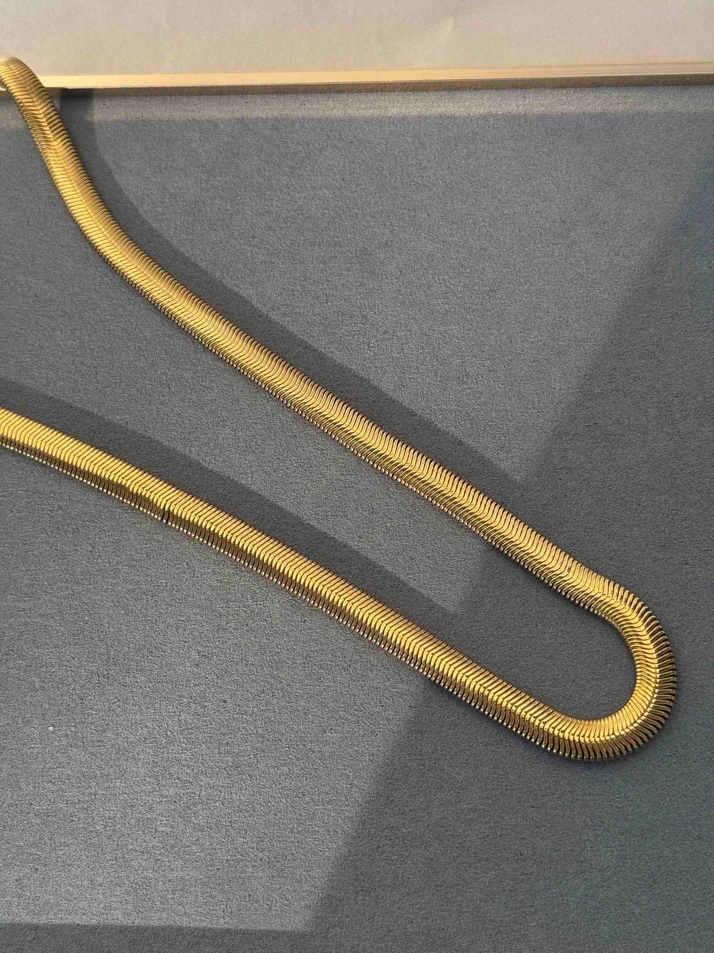 CUBANS 18k GOLD PLATED CHAIN