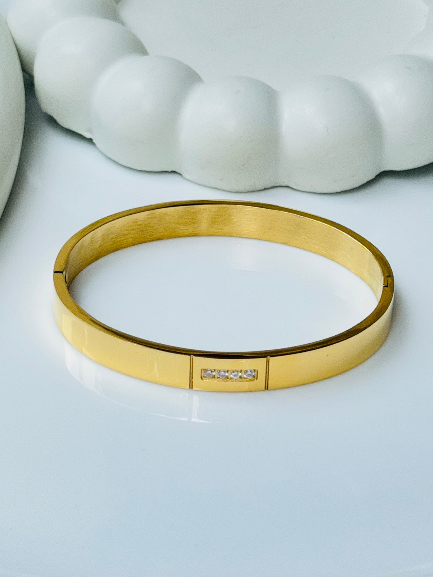 18K GOLD PLATED ANTI TARNISH BRACELET