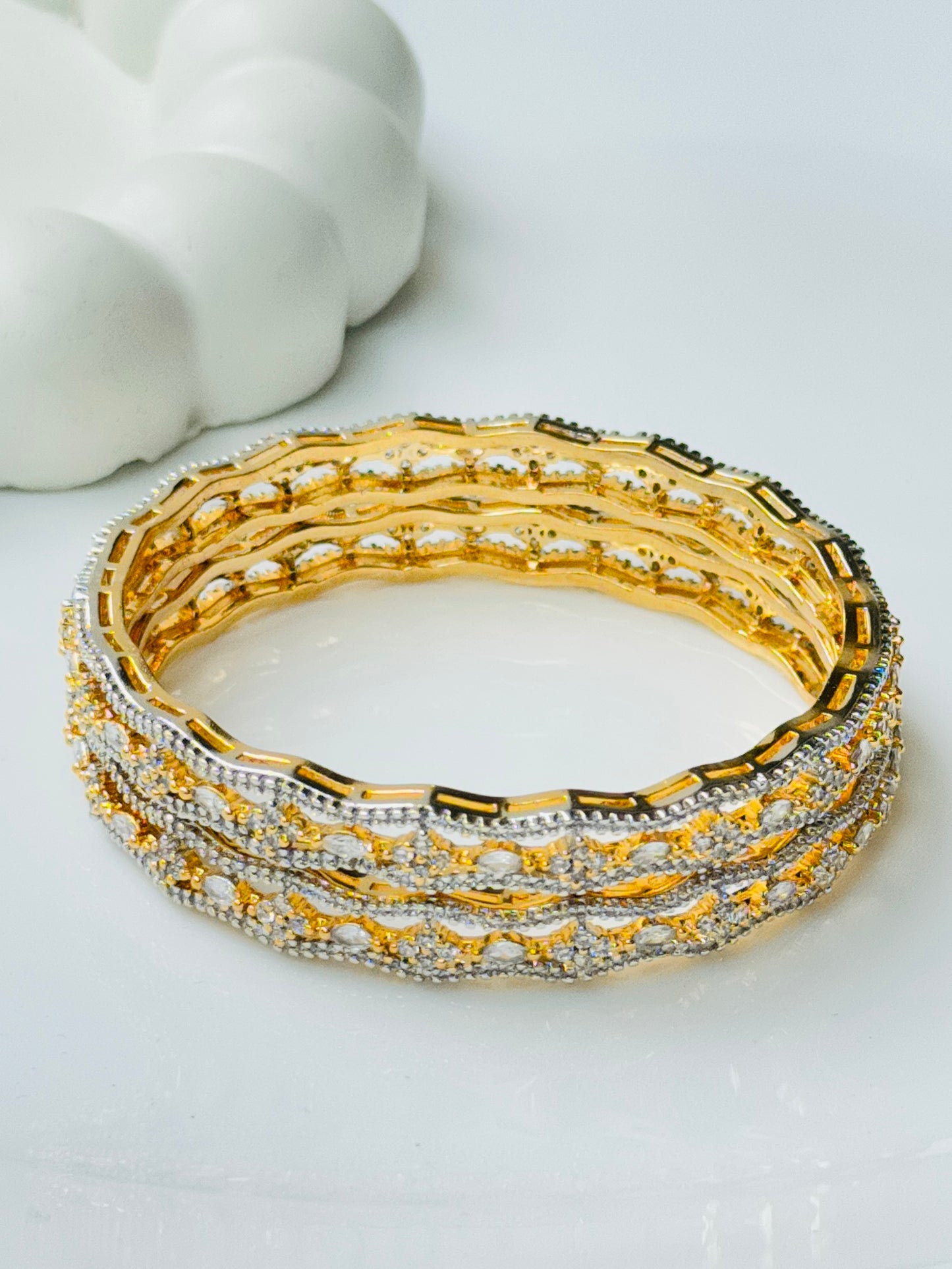 ANTIQUE MICRO GOLD PLATED ZIRCON BANGLES