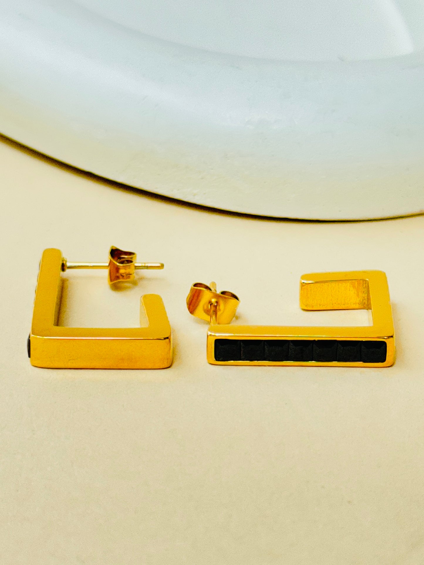 18K GOLD PLATED EARRINGS