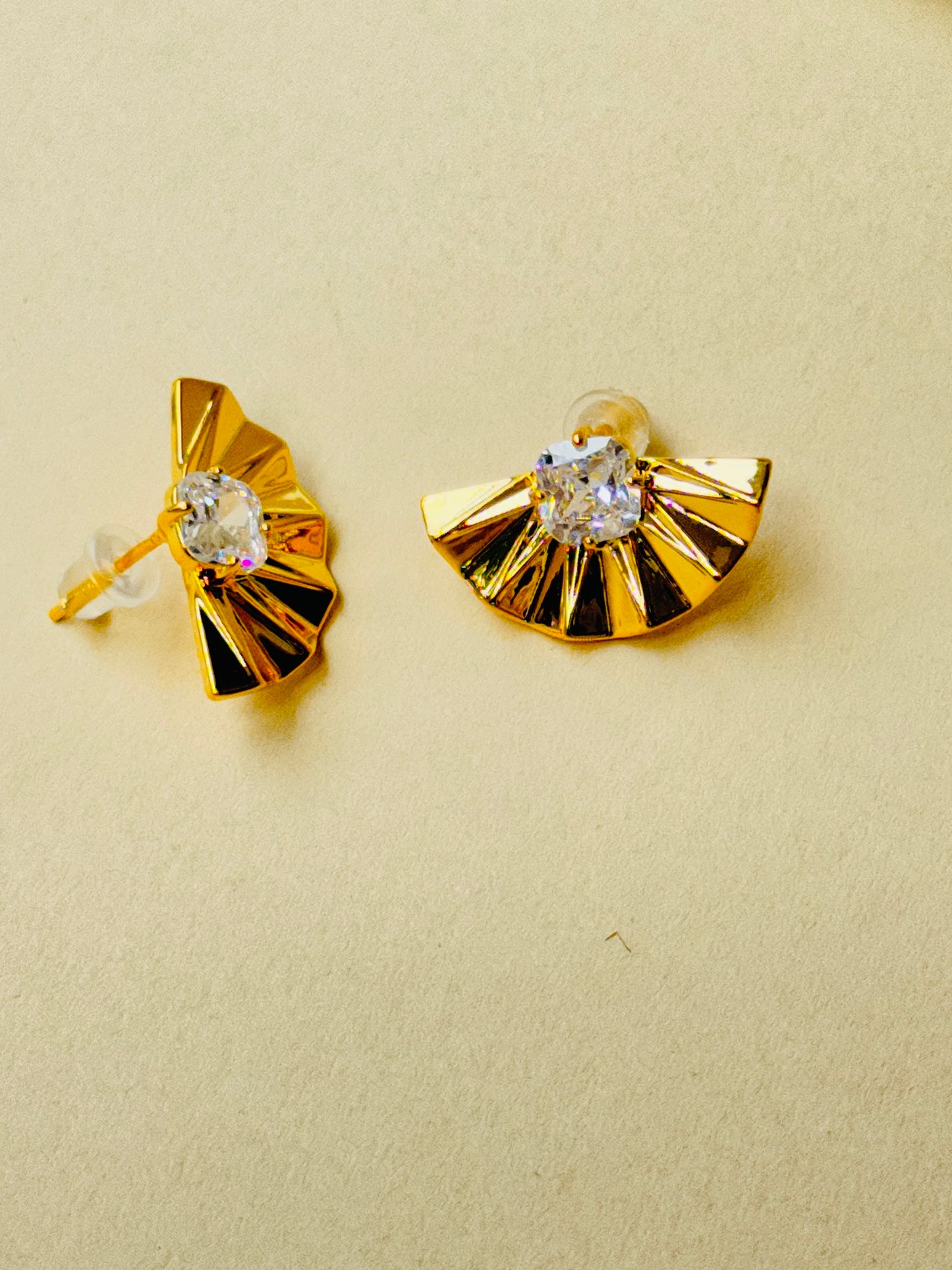 18K GOLD PLATED EARRINGS