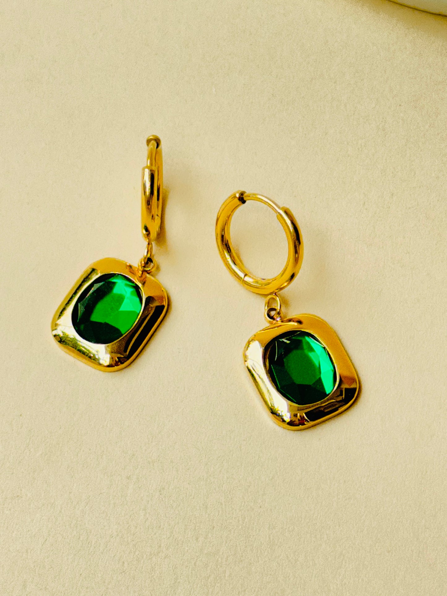 EMERALD 18K GOLD PLATED EARRINGS