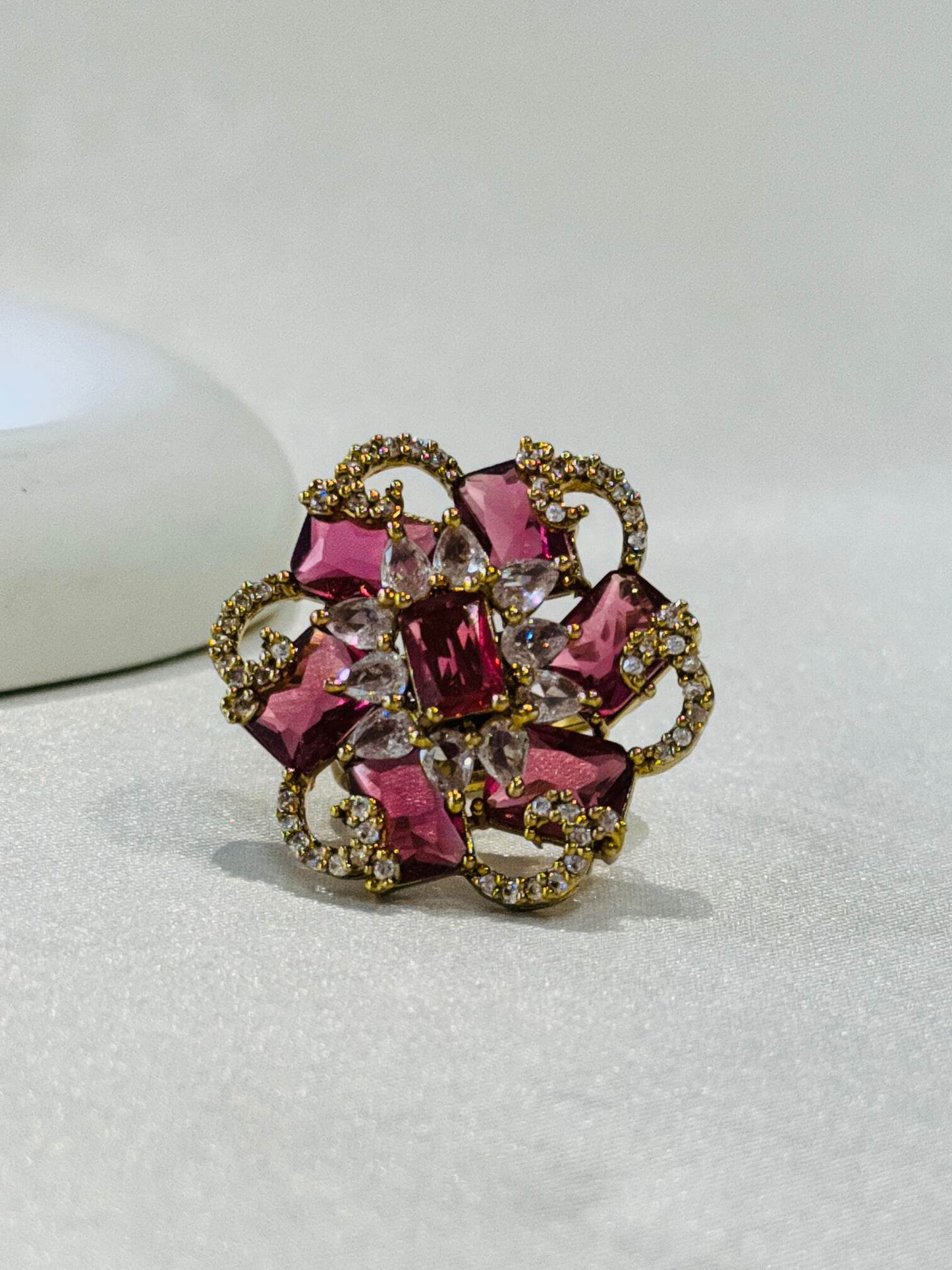 ANTIQUE GOLD PLATED ADJUSTABLE COCKTAIL RING
