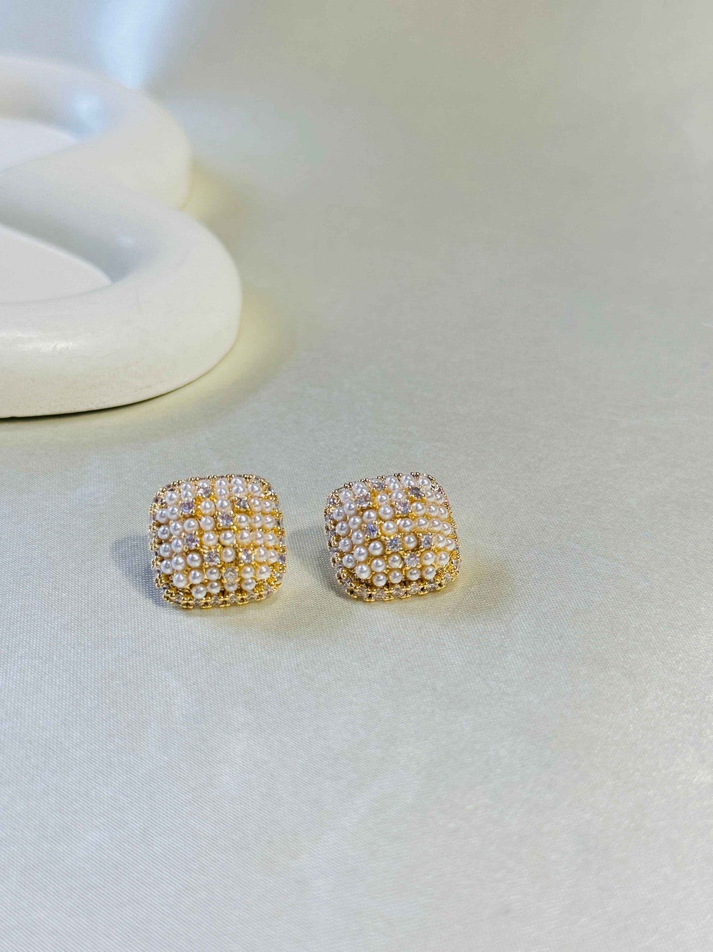 18k GOLD PLATED CZ DIAMOND EARRINGS