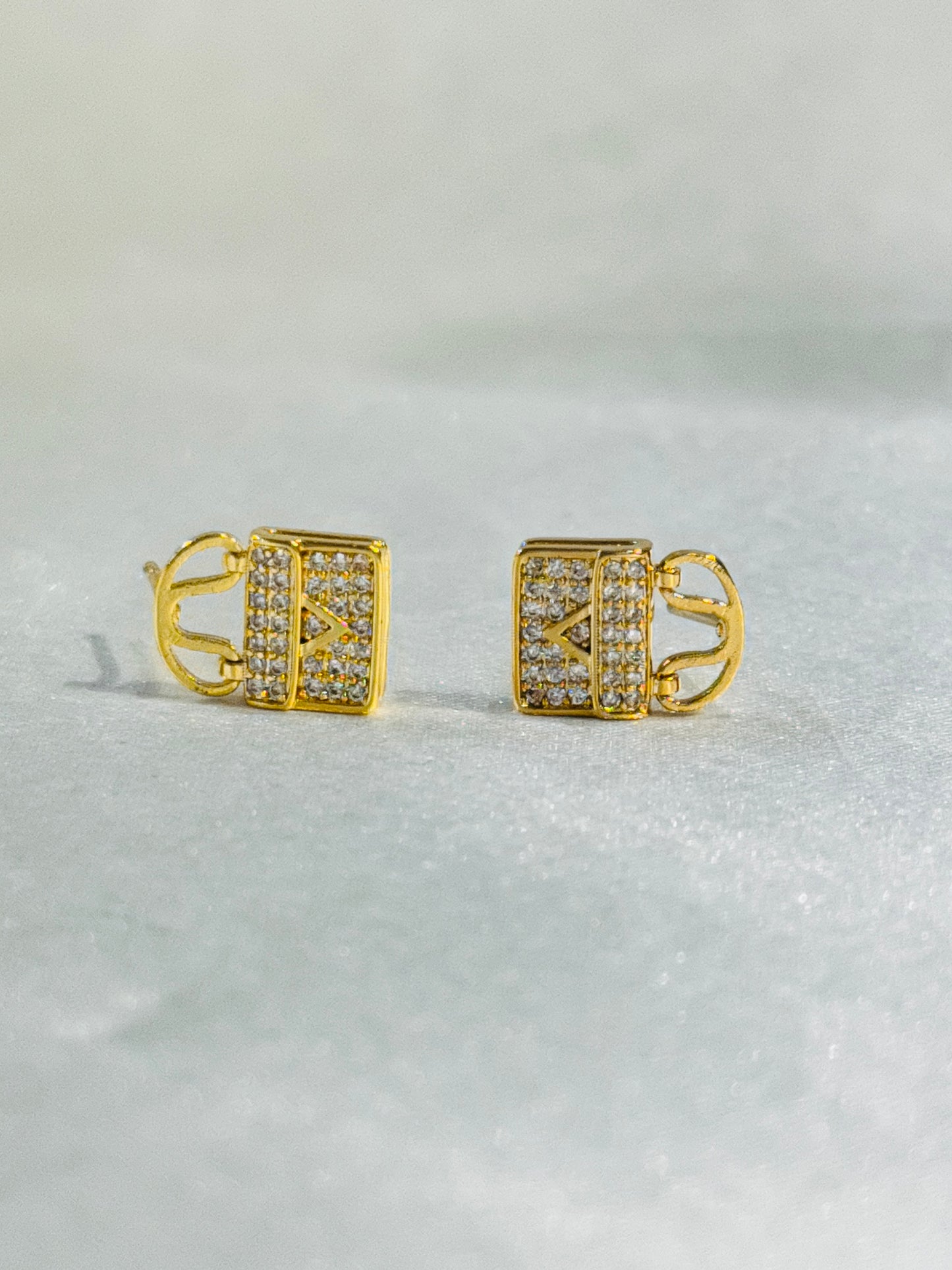 MICRO GOLD PLATED STUDS
