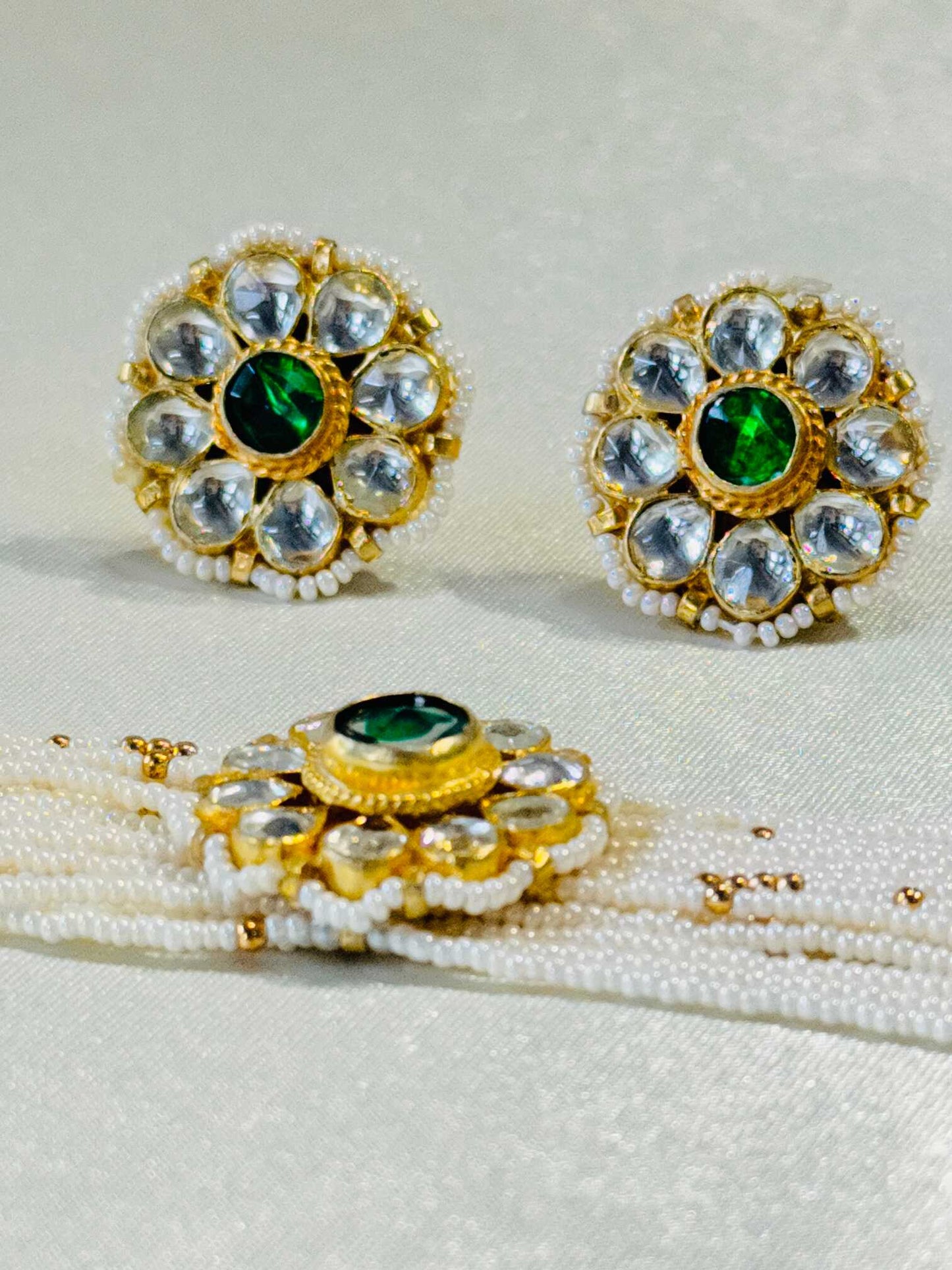 PAACHI KUNDAN EMERALD CHOKER