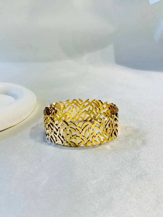 BOLD 18k GOLD PLATED ANTI TARNISH BRACELET