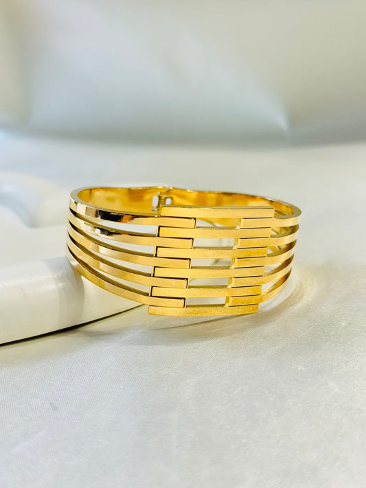18k GOLD PLATED ANTI TARNISH BRACELET