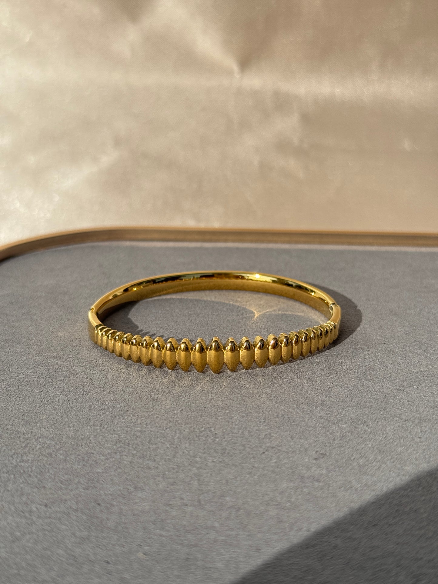 18K GOLD PLATED ANTI TARNISH BRACELET