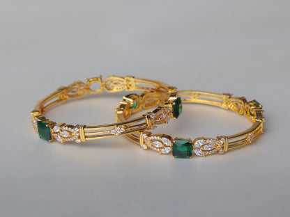 ANTIQUE EMERALD MICRO GOLD PLATED BANGLE