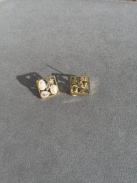 CHIC NATURAL PEARL GOLD PLATED STUDS